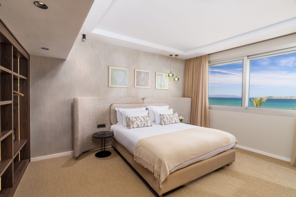 Kenzi Solazur Over view