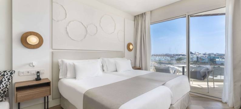 巴塞罗纳的普拉亚布兰卡(Barcelo Playa Blanca)图片