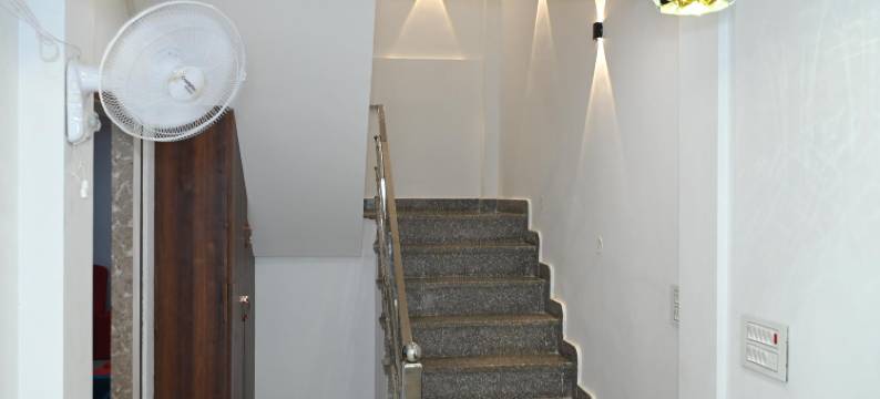 快乐住宿(The Pleasure Stay)图片