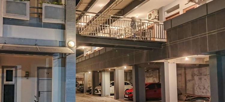 格拉哈玛丽娜红帕特纳酒店-近玛丽娜广场(Graha Marina RedPartner near Plaza Marina)图片