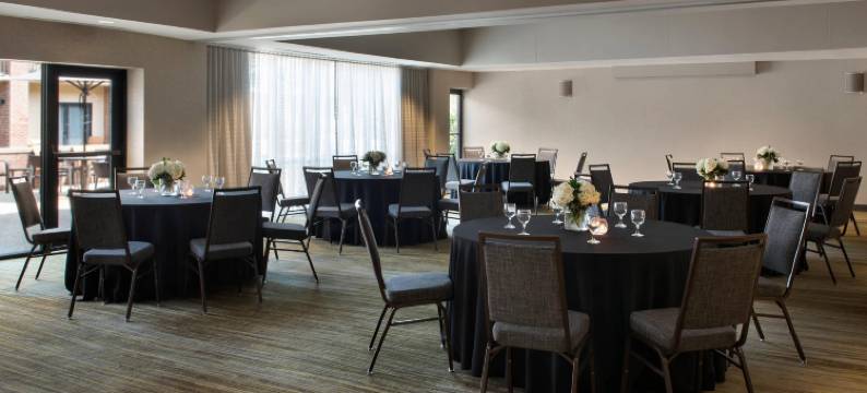 波士顿诺沃德/坎顿万怡酒店(Courtyard Boston Norwood/Canton)图片