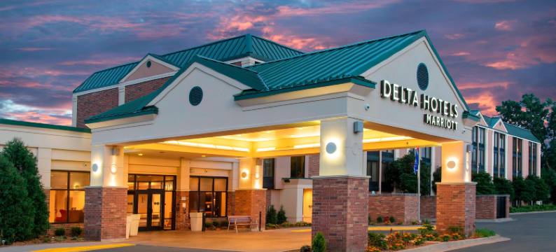 卡拉马祖会议中心万豪德尔塔酒店(Delta Hotels Kalamazoo Conference Center)图片