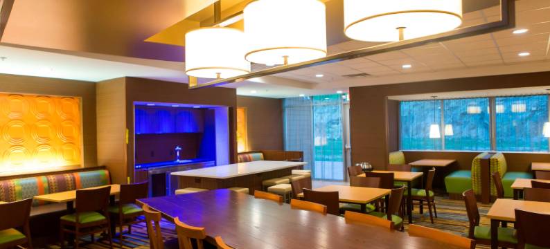 剑桥万枫酒店及套房(Fairfield Inn & Suites Cambridge)图片