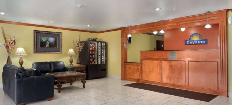 兰伯顿戴斯酒店(Days Inn by Wyndham Lumberton)图片