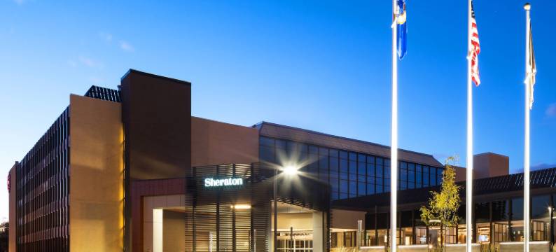 布卢明顿喜来登酒店(Sheraton Bloomington Hotel)图片