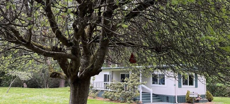 Private Beach Access on private trail offers Seclusion, comfort and intimacy.图片