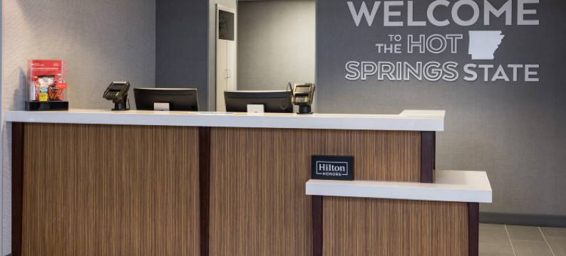 本顿维尔—罗吉斯欢朋酒店(Hampton Inn Bentonville/Rogers)图片