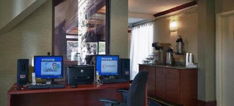 克利夫顿豪生酒店(Howard Johnson by Wyndham Clifton NJ)图片