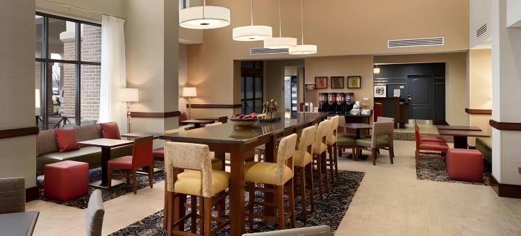 查尔斯镇欢朋套房酒店(Hampton Inn & Suites Charles Town)图片