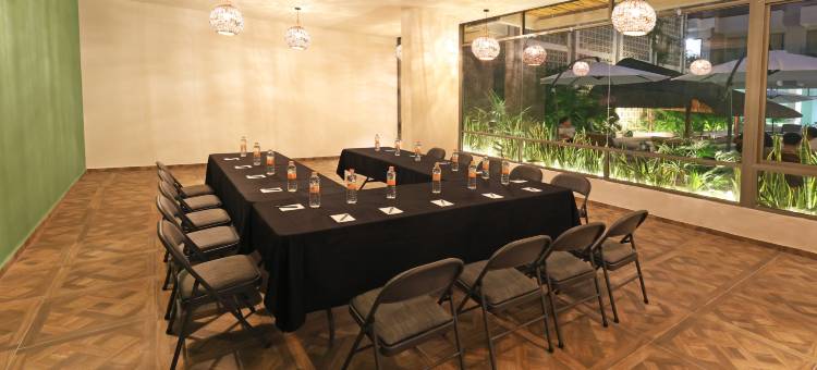 图卢姆市中心假日酒店(Holiday Inn Tulum Downtown)图片