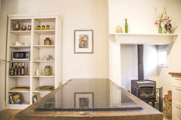 Mataro Cottage Hotel Overview