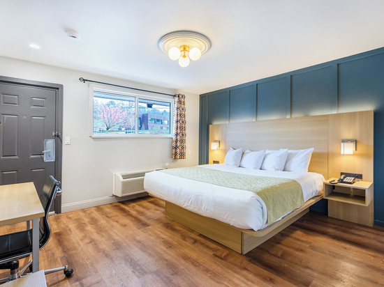 阿德斯里埃克斯苑酒店