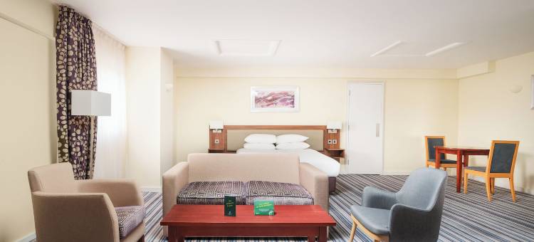 Holiday Inn 北安普顿(Holiday Inn NORTHAMPTON by IHG)图片