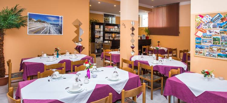 瓦伦缇纳别墅酒店(Villa Valentina)图片