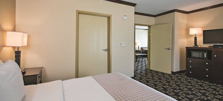 约书亚拉金塔旅馆及套房(Motel 6 Joshua, TX)图片