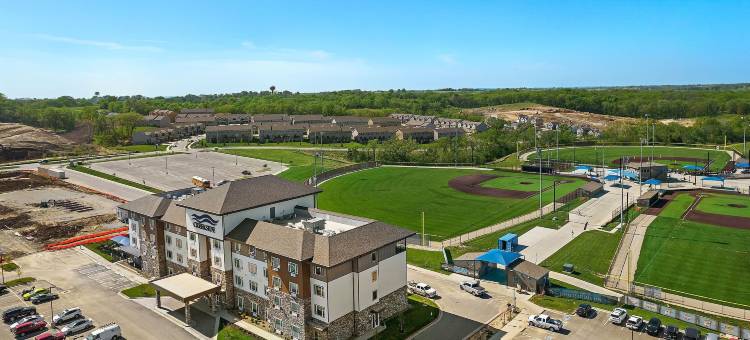 北堪萨斯城假日酒店 - 帕克维尔(Holiday Inn Express Kansas City North – Parkville)图片