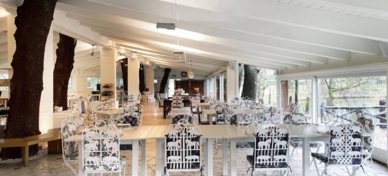 乌尔比诺酒店-桑蒂詹姆斯和菲利普地产集团(Tenuta Santi Giacomo e Filippo)图片