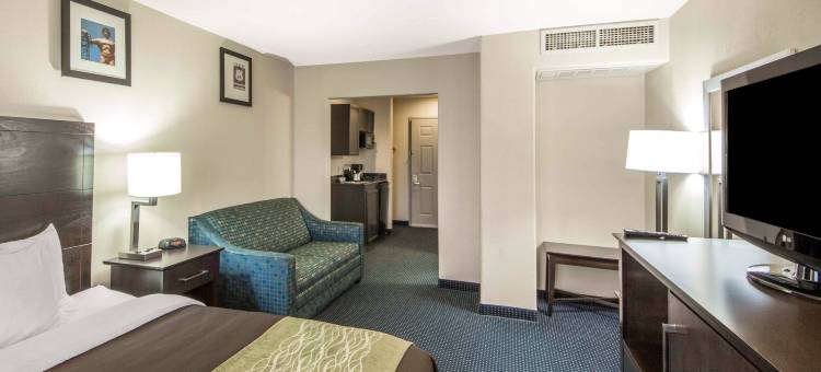 塔尔萨市区西部康福特茵酒店(Quality Inn Tulsa-Downtown West)图片