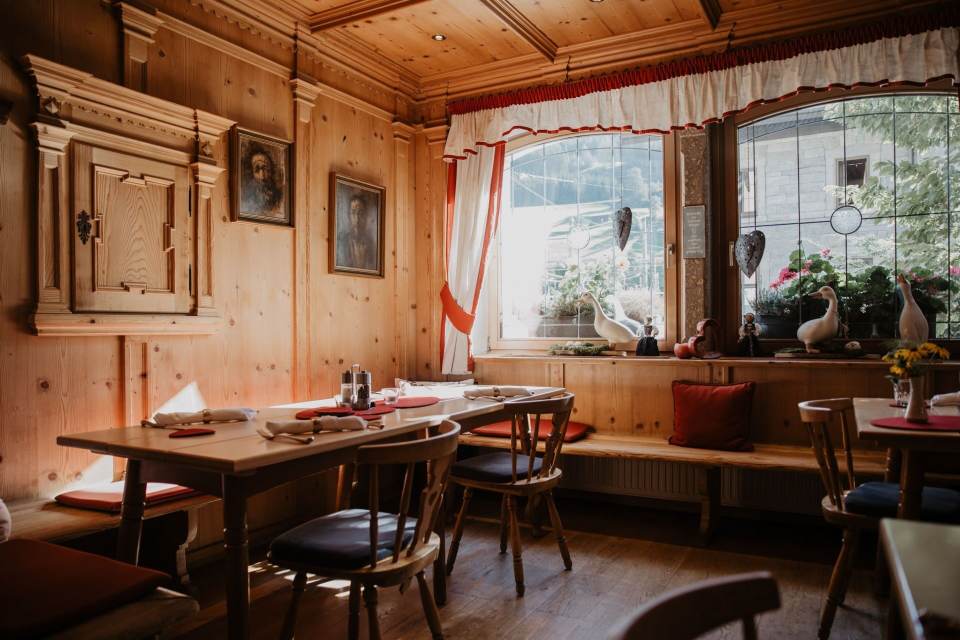 Parkhotel MatreiOver view