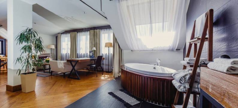 布里斯托尔传统奢华酒店(Bristol Tradition and Luxury)图片