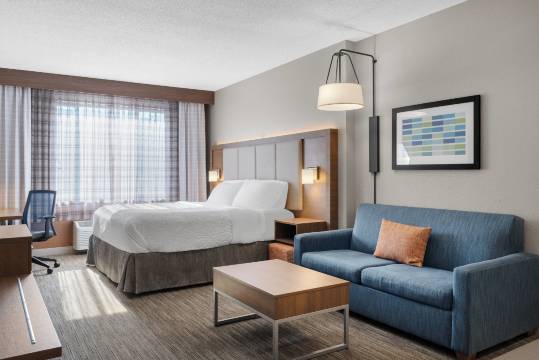 科拉尔维尔智选假日套房酒店(Holiday Inn Express & Suites CORALVILLE by IHG)
