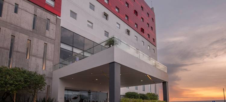 奎雷塔罗华美达安可酒店(Ramada Encore by Wyndham Queretaro)图片