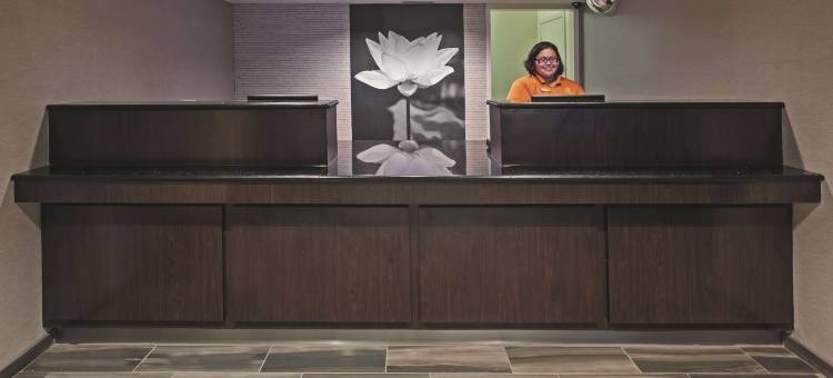 圣马科斯拉昆塔温德姆酒店(La Quinta Inn by Wyndham San Marcos)图片