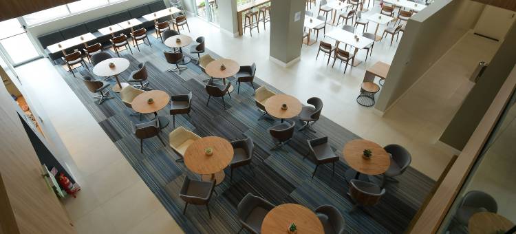 亚松森阿维亚多雷斯智选假日酒店(Holiday Inn Express Asuncion Aviadores)图片