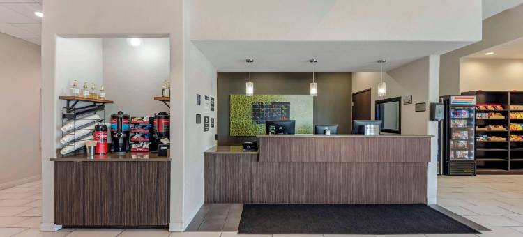 普夫卢格维尔贝斯特韦斯特优质套房酒店(Best Western Plus Pflugerville Inn  Suites)图片