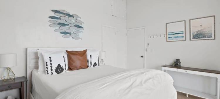 直接海滩的白棕榈别墅 - 塔湾(Beachfront White Palm Villa - Tar Bay)图片