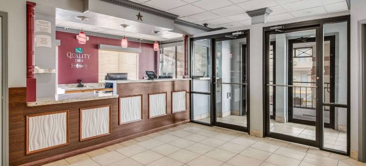 MainStay套房奥佐纳I-10(MainStay Suites Ozona I-10)图片