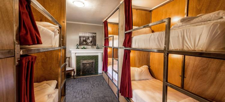 艾波旅舍(Ember Hostel)图片