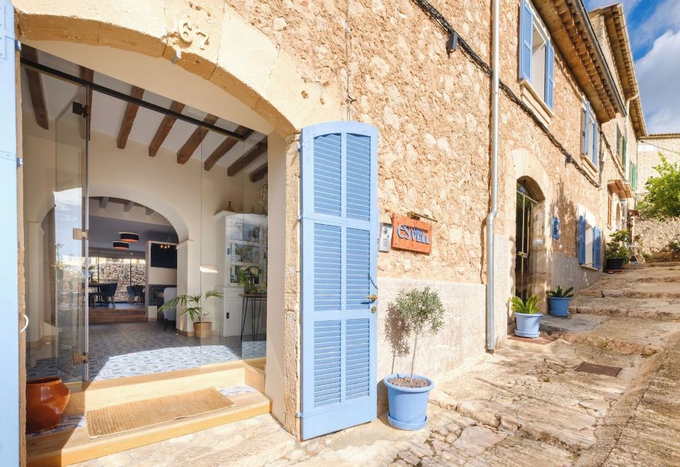 Es Corte Vell - Adults Only Hotel Overview