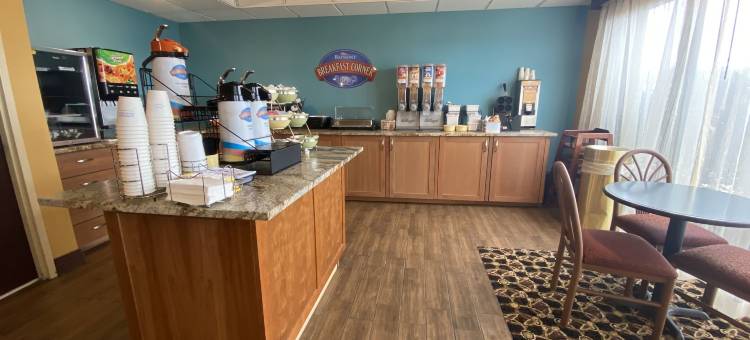 费耶特维尔呗盟套房酒店(Baymont by Wyndham Fayetteville)图片