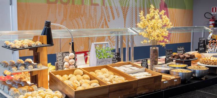 宜必思快捷福特莱萨普拉亚德伊拉谢马酒店(Ibis Budget Fortaleza Praia de Iracema)图片