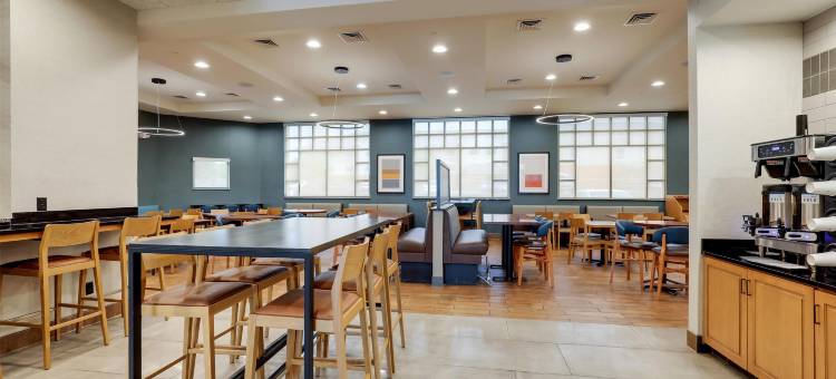 代顿北德鲁里套房酒店(Drury Inn & Suites Dayton North)图片