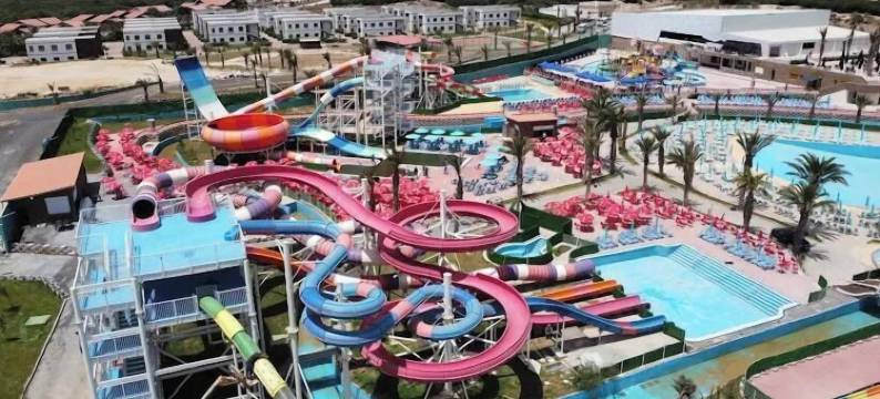 金色海滩水上乐园(Golden Beach Aqua Park)图片