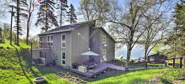 山顶绿湖家:码头，皮划艇，观景!(Hilltop Green Lake Home Dock, Kayaks, Views!)图片