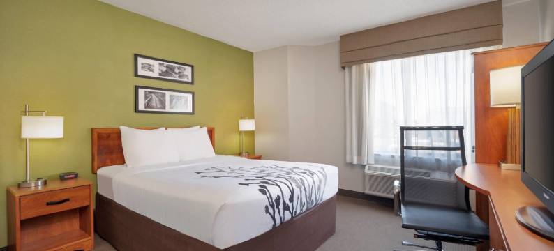 舒眠酒店-中途机场(Sleep Inn Midway Airport)图片