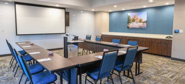 辛辛那提自由镇希尔顿欢朋酒店及套房(Hampton Inn & Suites by Hilton Cincinnati Liberty Township)图片