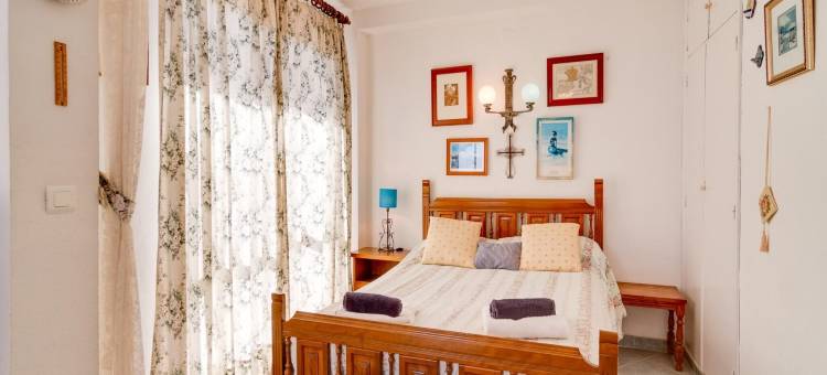 Apartment in Nerja near Carabeillo Beach图片