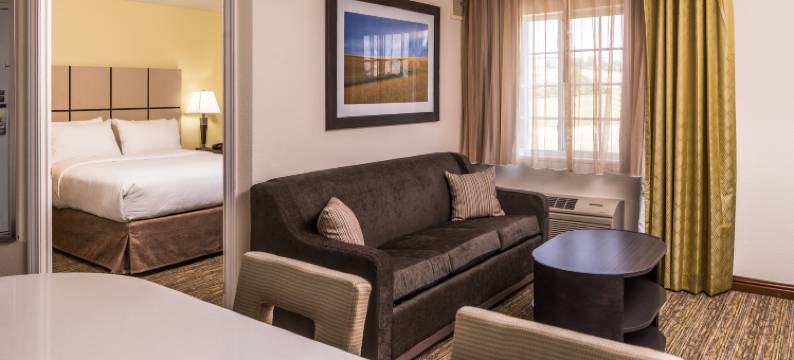 Candlewood Suites 托皮卡 by IHG(Candlewood Suites TOPEKA WEST by IHG)图片