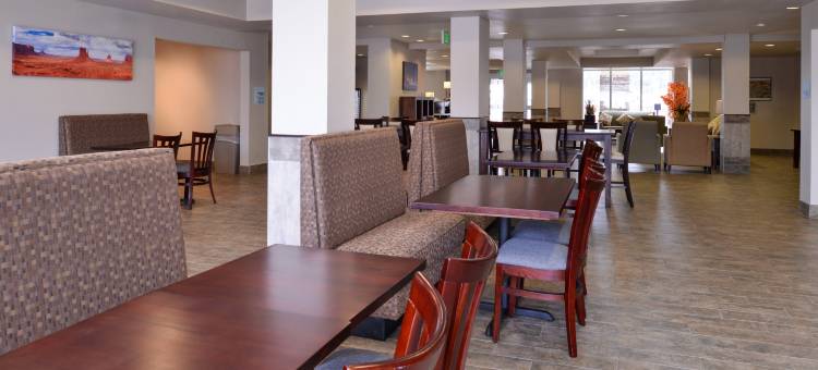 威廉姆斯智选假日酒店及套房(Holiday Inn Express & Suites Williams)图片