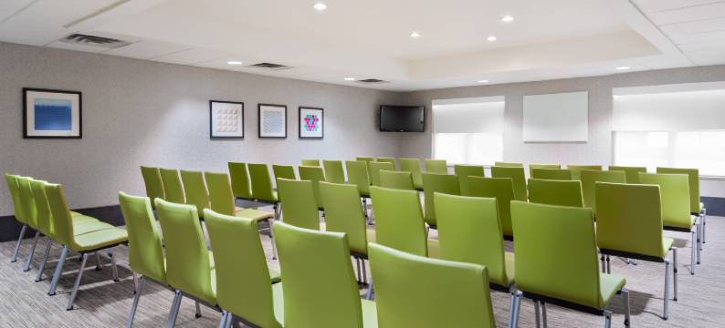 智选假日套房酒店-哥伦布机场东(Holiday Inn Express & Suites COLUMBUS AIRPORT EAST by IHG)图片