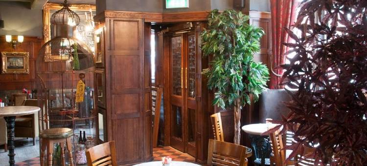 哈克贝利斯酒吧和烧烤酒店(Huckleberrys Bar & Grill)图片