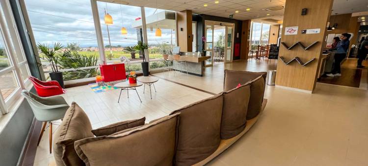 宜必思欧里纽斯酒店(ibis Ourinhos)图片