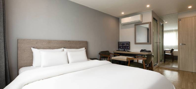 赡养伊乐华酒店(Anyang Illowa Hotel)图片