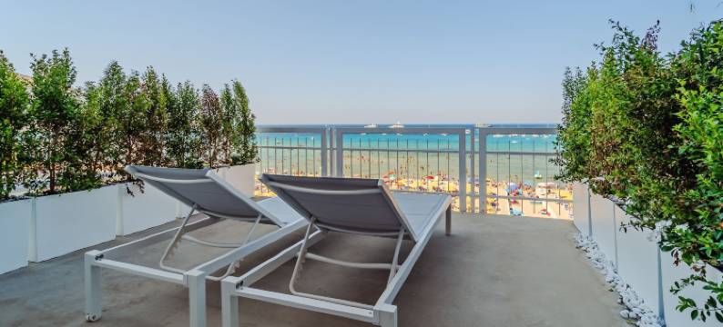 混合标志房画廊(Hybrid Icon Rooms Gallery)图片