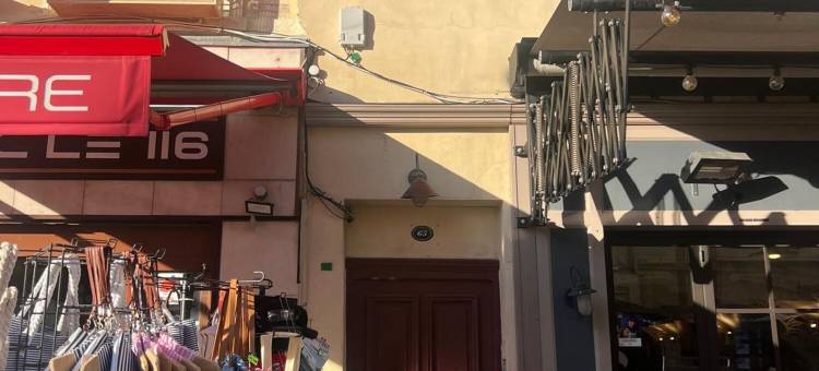坎城的参考编号341638(3 pi Ces Avec Balcon Vue Sur le Vieux Port A2b022)图片