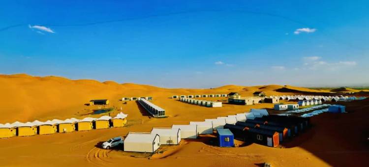 忘沙暖居沙漠星空露营地图片